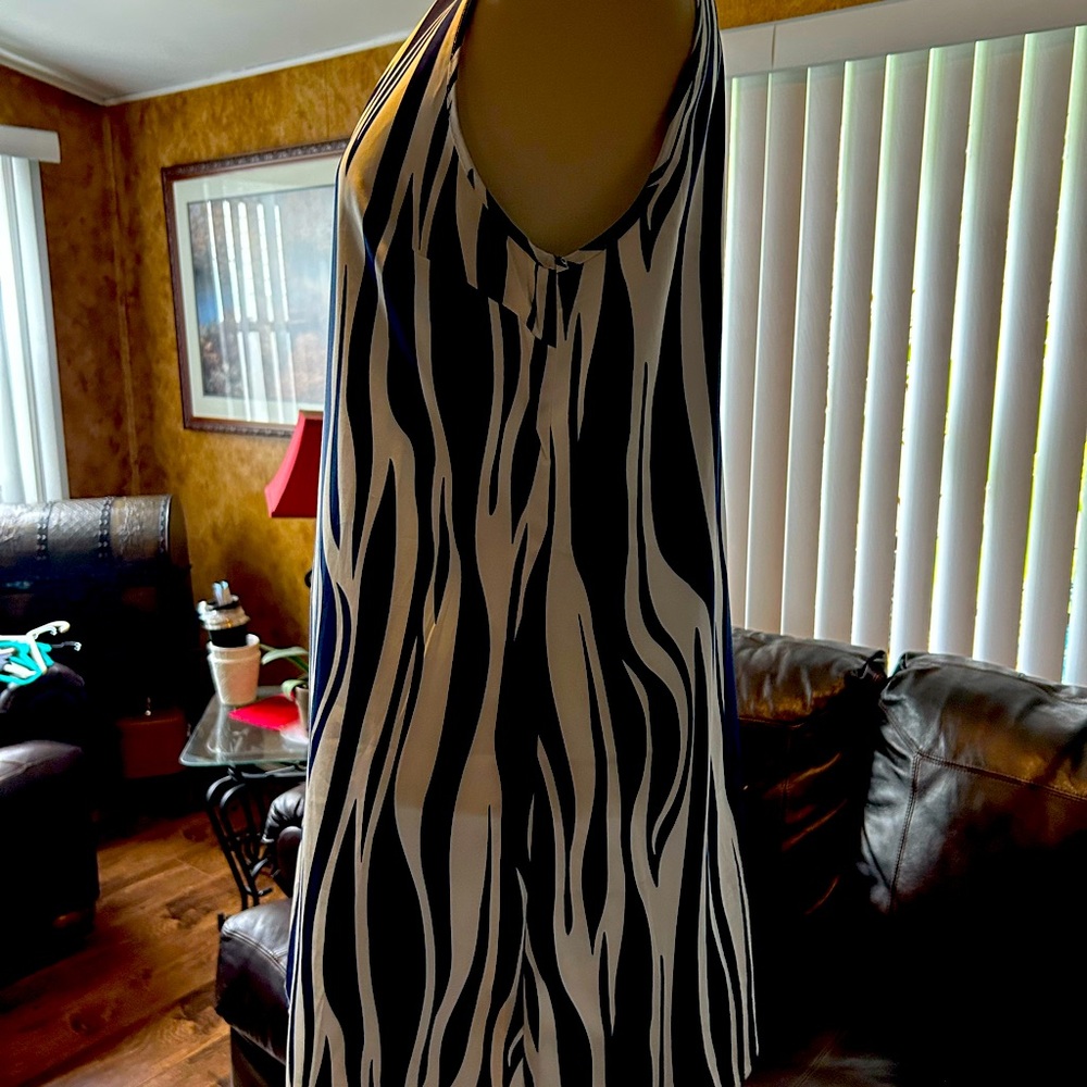 Chic Zebra Print Midi Dress